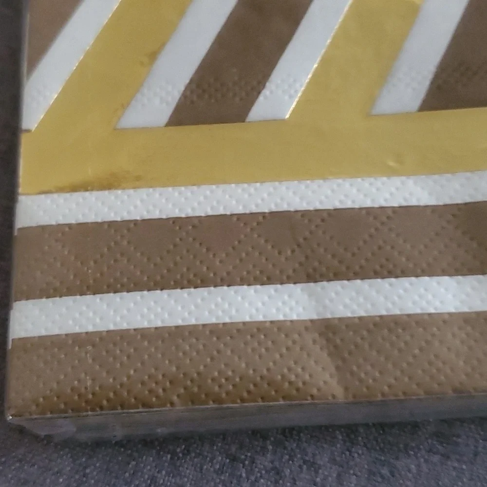 Gold Foil Papyrus lunch napkins ONE PACK‎ of 20 napkins goil foil brown & white
